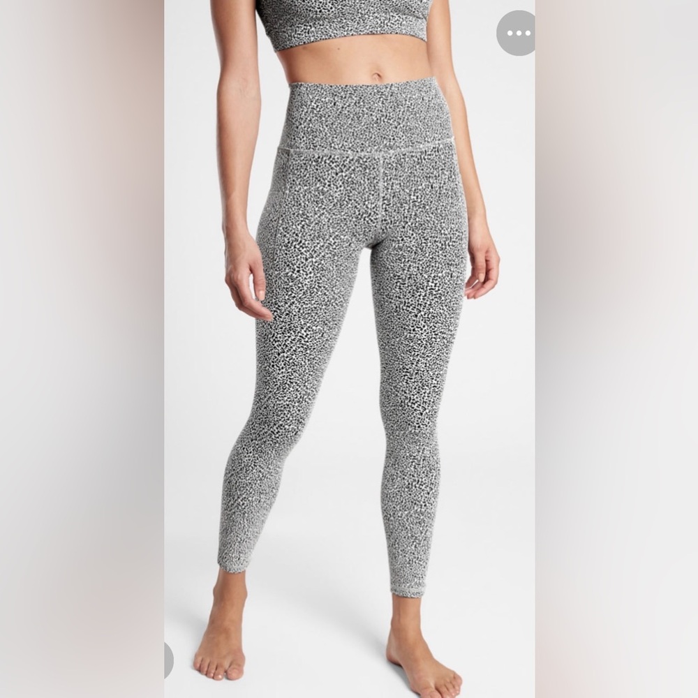 Athleta Stash Salutation Tight